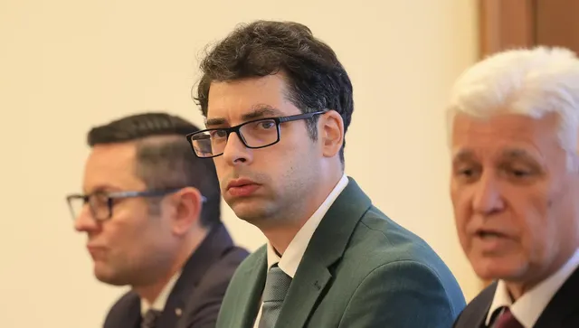 Пеканов: 265 млн. евро идват в София, но това не са парите на Северна България