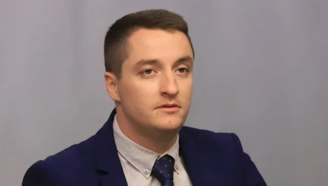 Божанков към ИТН:  Изглеждате като след колоноскопия във ветеринарна клиника за 500 лева