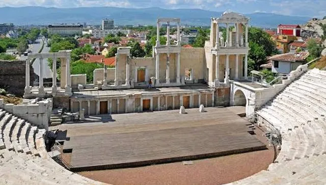 Travel Off Path: Пловдив е най-старият град в Европа , но и един от най-евтините и безопасни