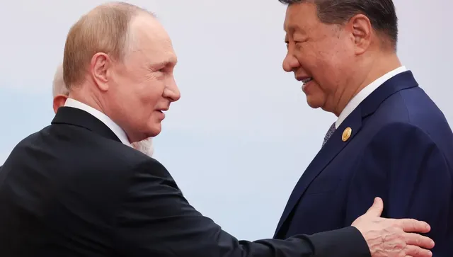 Китай помага на Русия да оборудва ракетите „Орешник“