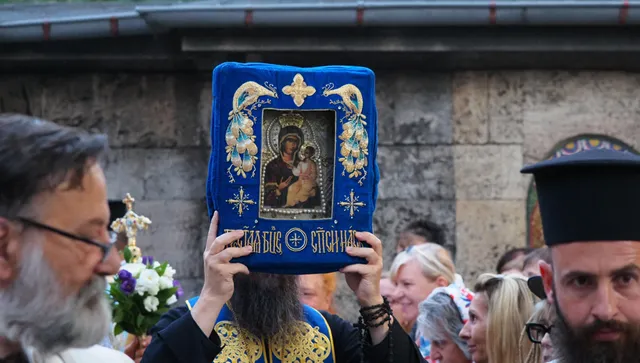 Как Хавайската икона на Св. Богородица да натвори чудеса, след като у нас убиват с думите “да живее България”…