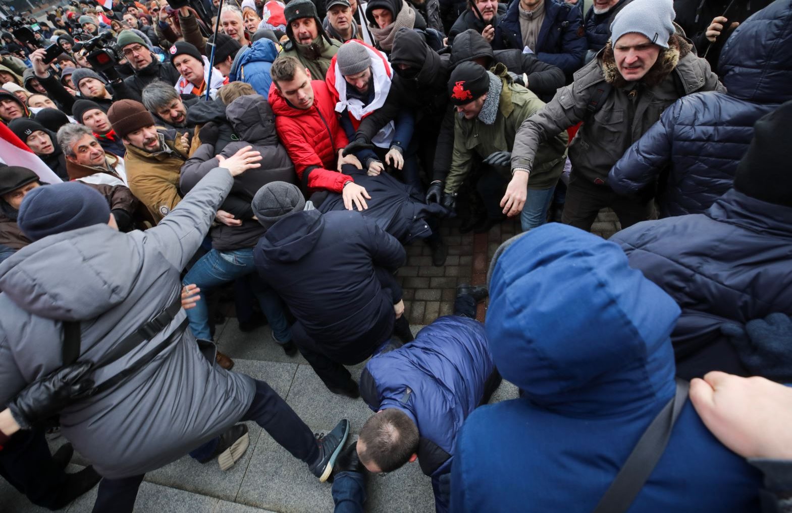 Видео события. Протесты в Белоруссии. Митинг в Минске. Мирные акции протеста в Беларуси. Беларусь Минск протесты.